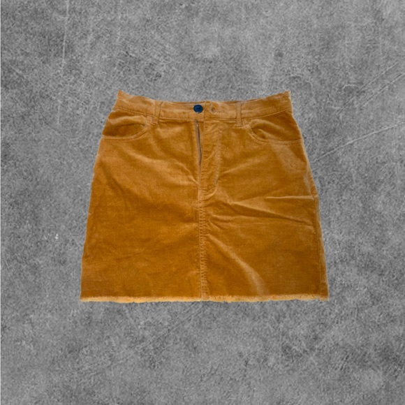 Forever 21 corduroy mini skirt - Picture 2 of 4